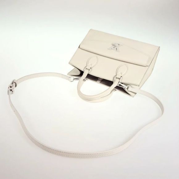 Louis Vuitton Shoulder Bag Lock Me Tote PM White - Picture 10 of 16